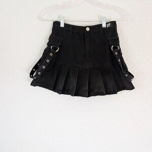 Love Too True Women's Black Skirt